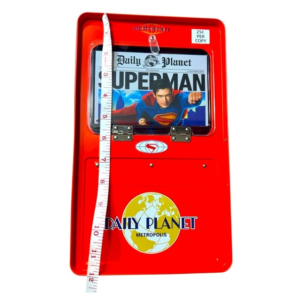 DC - Superman - Newspaper Box Popcorn Bucket w/ Interchangeable Front Paper 🦸‍♂️ - Picture 5 of 7